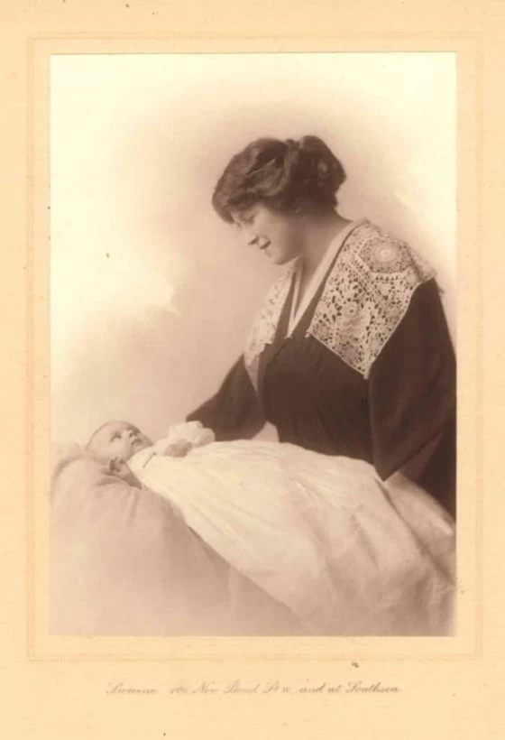 Gretta Yeates with her daughter Margery Yeates